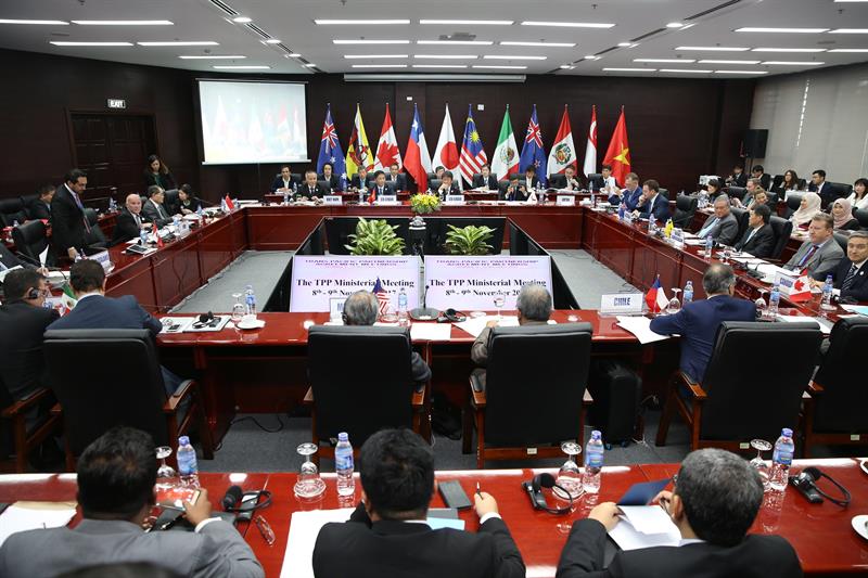 La renegociaciÃ³n del TPP y la seguridad regional sobrevuelan la cumbre APEC